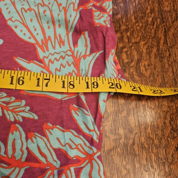 Soft Surroundings Floral V-Neck Tee - Picture 8 of 9